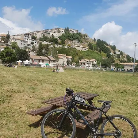 Un Giardino Nel Bosco Apartmán Ovindoli